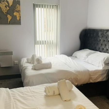 2 Bedroom Free Parking By Concert Square Sleeps 8 Ливърпул Екстериор снимка