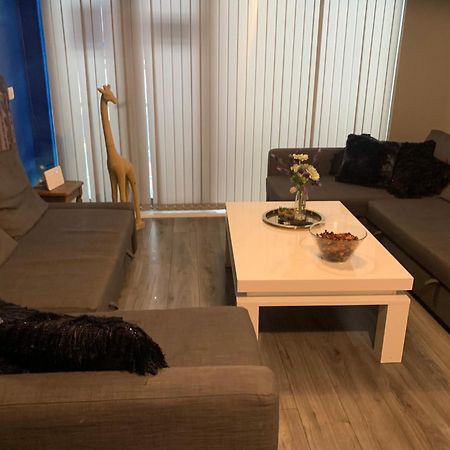 2 Bedroom Free Parking By Concert Square Sleeps 8 Ливърпул Екстериор снимка