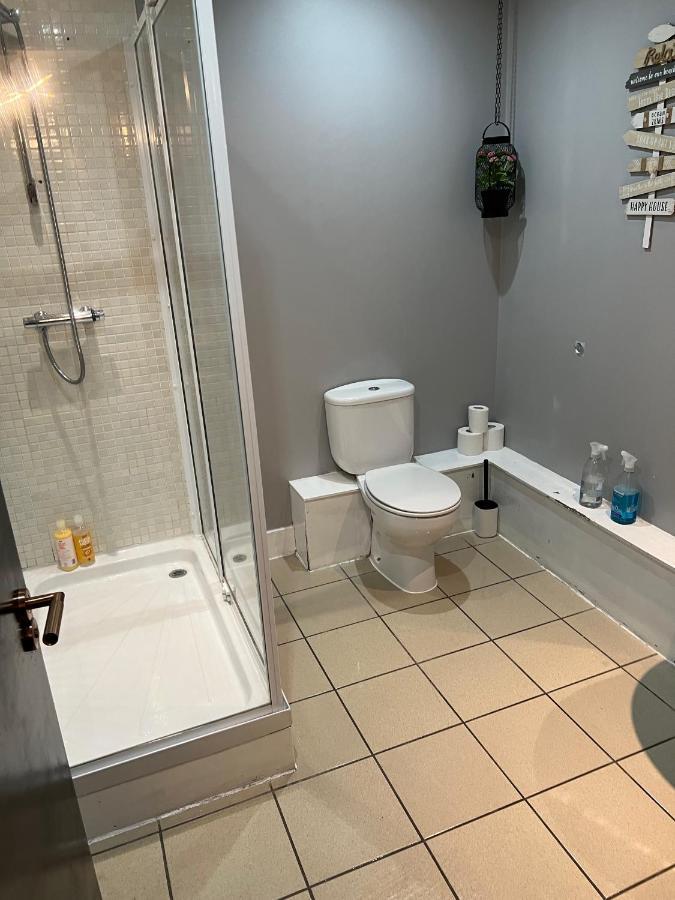 2 Bedroom Free Parking By Concert Square Sleeps 8 Ливърпул Екстериор снимка